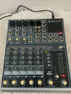 Tradera #10# Behringer 802-VLZ3 Mixer.| Dj-udstyr