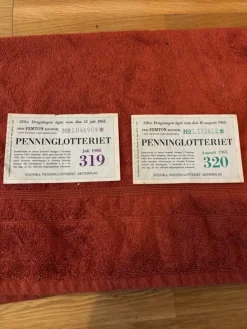 Tradera 2 st penninglotter från 1965> Lotterier & Lodsedler