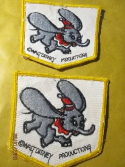 Tradera 2 ST TYGMÄRKEN BAMBI WALT DISNEY PRODUCTIONS| Disney