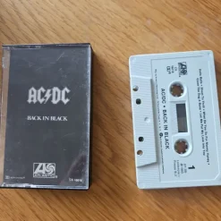 Tradera AC/DC - Back in Black (kassettband)| Kassettebånd