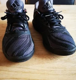 Tradera Adidas D Rose 773 III - Svarta Basketskor Strl 36> Basket