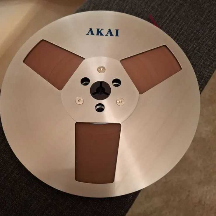 Tradera Akai rulland metallspole. Inspelat.| Spolebånd