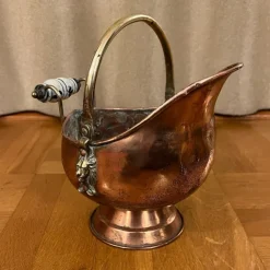 Sale Antik koppar kolhink med mässingshandtag och porslinsknopp Kobbergenstande