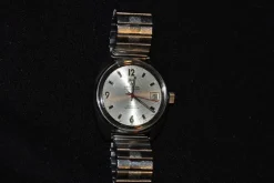 Tradera Armbandsur Lagonda Calendar Super 21 jewels mekanisk> Armbåndsure