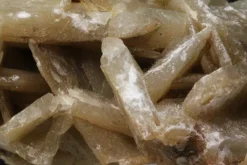 Tradera Baryt (ros) Bou Azzer, Marocko.> Ædelsten