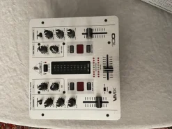 Tradera Behringer VMX100 DJ Mixer| Dj-udstyr