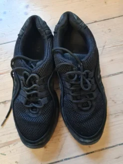 Tradera Bloch Danceskor (Jazzskor), Svarta, EU 37,5> Konkurrencedans