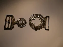 Clearance Bältesspänne 2 delar VAR REDO scout silverfärgad metall OBS ! Endast spänne ! Bælter & Livremme