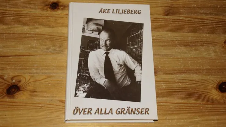Online bra bok om flyg * ÖVER ALLA GRÄNSER AV ÅKE LILJEBERG Fly- Og Flyhistorie