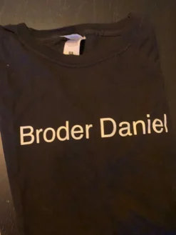 Tradera Broder Daniel T-Shirt| Merchandise
