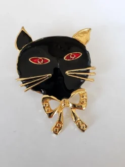 Tradera brosch katt emalj 4x5cm> Andre Smykker