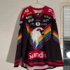Tradera CCM Hockeytröja Kiruna IF - Regnbågströjan - 2014> Sportsmemorabilia