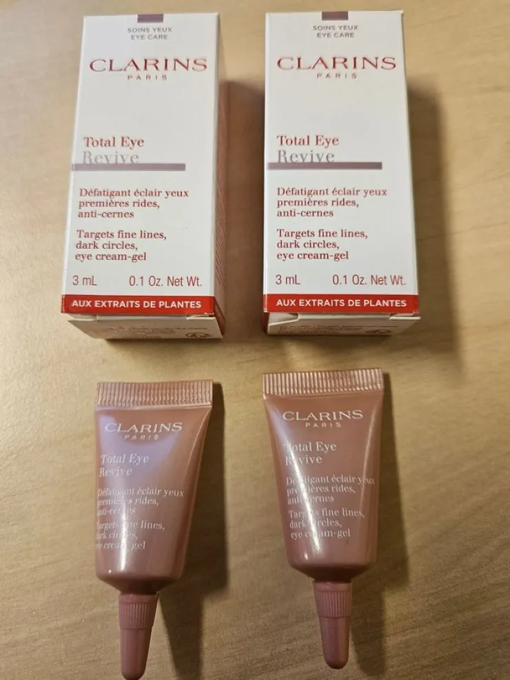 Tradera CLARINS TOTAL EYE REVIVE 6 ML (2x3 ML) - NYTT I KARTONG/OANVÄNT/OÖPPNAT!> Ansigtpleje
