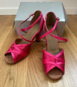 Tradera Dansskor från Worktool - Rosa. Helt nya!> Konkurrencedans