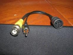 Tradera DIN-kabel/adapter 6-pol hona - 1xRCA/BNC hane 0,2m| Kameratilbehør