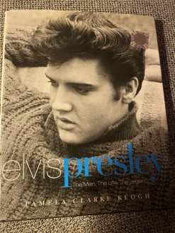 Tradera Elvis Presley: The Man, The Life, The Legend, bog bok Elvis Presley, rock Roll,| Musiktidsskrifter & Litteratur