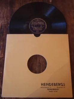 Tradera Emil Irwings Orkester / The Kiss Polka + 1 (Stenkaka)| Grammofonplader