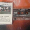 Tradera EN DAG I SEPTEMBER, SEPTEMBERS, KASSETTBAND, KASSETT| Kassettebånd