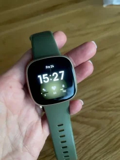 Tradera Fitbit versa 3> Træning