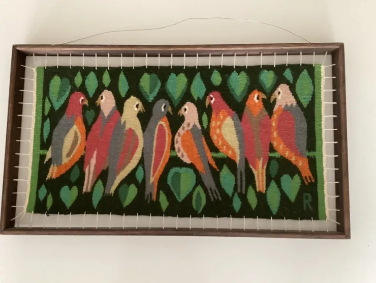 Tradera Flamskvävnad Väggbonad med fåglar signerad R| Dekorationer