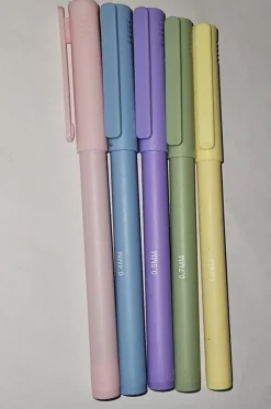 Tradera FÄRGADE TECKNAR PENNOR. i 5 Storlekar / 0.2 , 0.4 , 0.6 , 0.7 , 1.0 mm| Scrapbøger