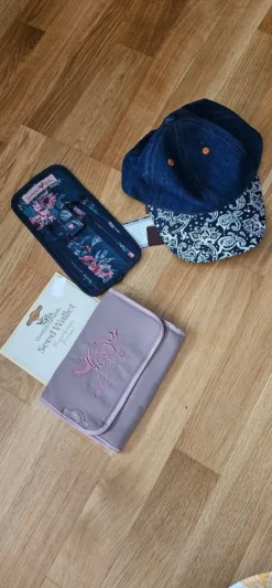 Tradera Garden Girl , keps, verktygsficka och fröväska| Havehandsker & Havetøj