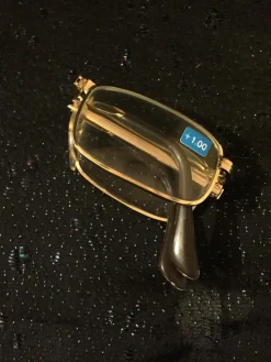 Best Glasögon från -80talet. Med svag styrka.Hopvikbara.Ny från optiker Briller & Tilbehør