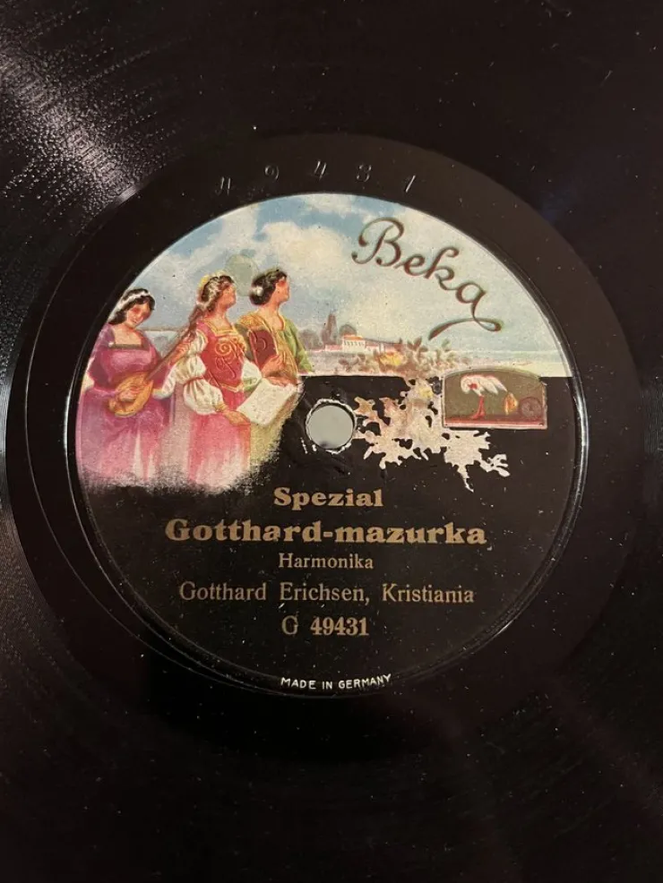 Tradera Gotthard Erichsen, Kristiania. Beka 49430/1.| Grammofonplader