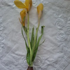 Tradera Gul konstgjord krokus. Blommor, krokusar, konstgjorda växter, dekoration.| Kunstige Planter