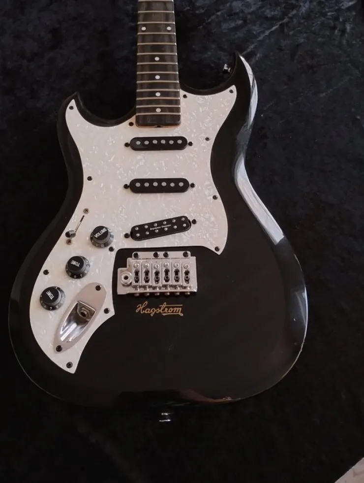 Tradera Hagström F300 Elgitarr, vänsterhänt| Musikinstrumenter