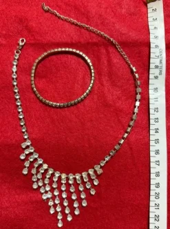 Tradera Hals- och armband> Andre Smykker