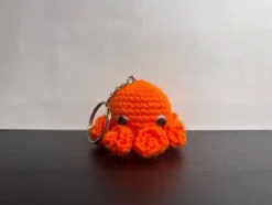 Tradera Handgjord nyckelring – Virkad orange bläckfisk| Tilbehør