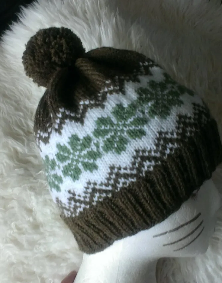 Tradera Handstickad mössa med nordiska mönster, handarbete, hemstickad, nordisk, XS| Baby, Børn & Leg