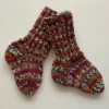 Tradera Handstickade raggsockor till baby, bebis, storlek 15/17| Baby, Børn & Leg