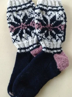 Tradera Handstickade Ullsockor dam| Tøj