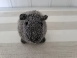 Tradera Handstickat litet grått får| Baby, Børn & Leg