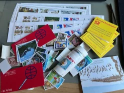 Tradera Hela världen postfriskt märken, block,häften| Flere Lande