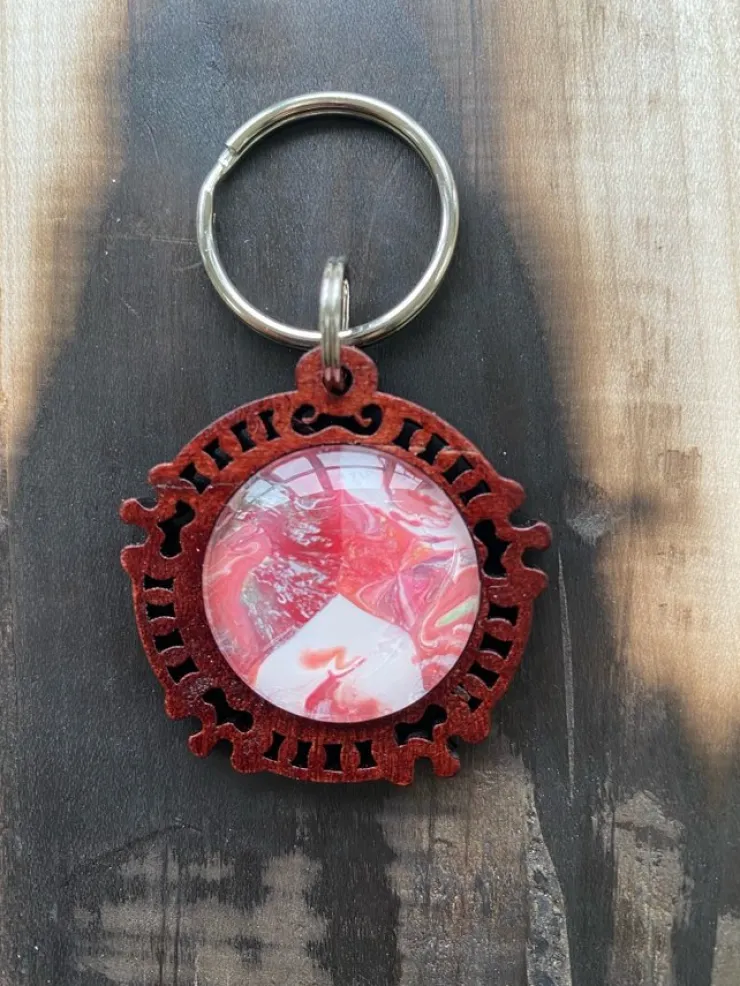 Tradera Hänge i trä med glascabochon| Tilbehør