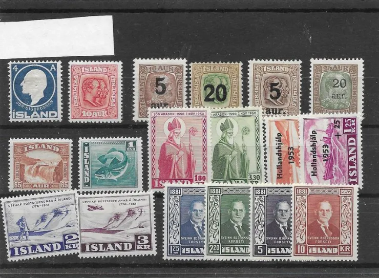 Tradera Island Div ostämplade märken med små spår fastsättare. ( högt katalogvrde)| Norden