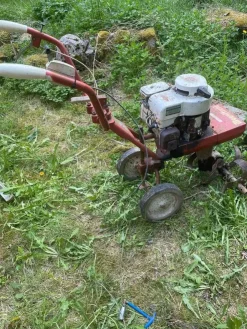 Tradera Jordfräs Monarch 5hp Briggs&Stratton motor| Havemaskiner