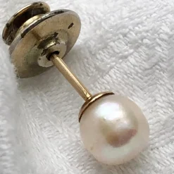 Tradera 14K guld odlad pärla pin / nål - 585 guld> Slipsenåle