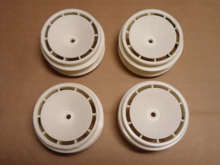 Tradera Kyosho 1/10 Vintage Rallyfälgar. 4st beg. fälgar från en Ford RS-200 4WD| Radiostyret