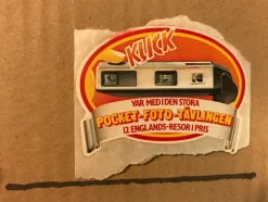 Tradera Äldre KLISTERMÄRKE Dekal Kamera Pocket Foto Bild Tävling Klick England Fota Kort| Andet Optisk Udstyr