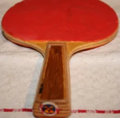 Tradera ÄLDRE PINGISRACKET> Bordtennis