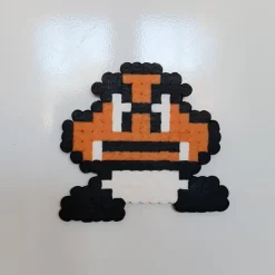 Tradera Magneter av pärlplatta/Super Mario/gombat| Dekorationer