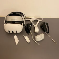 Tradera Meta Quest 3 VR-headset (128 GB)> Andre Computer- & Tv-spil