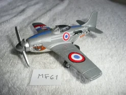 Tradera Modellflygplan, Stridsflygplan Propeller Engelskt> Fly