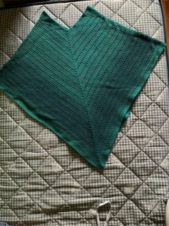 Tradera Mörkgrön poncho| Tøj