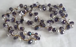 Tradera Mycket fin lång halsband med fina kontrast färger.| Smykker