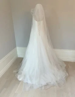 New NY! Brudslöja ivory/benvit 200 cm med kam klippt kant enkel tyll Bryllupstilbehør